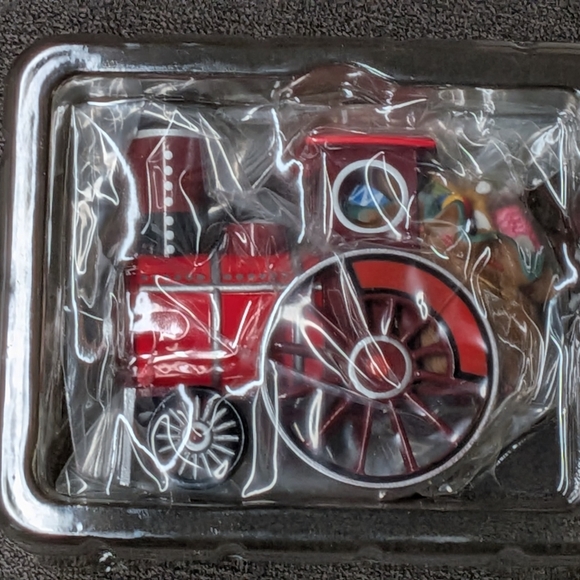 Hallmark Keepsake Toyland Express Christmas Ornament 2008 - Picture 3 of 7